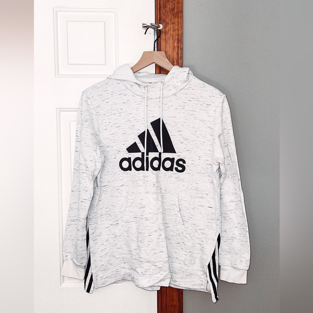 Adidas Sweatshirt